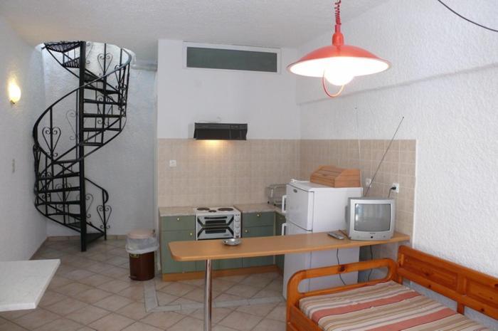 Esperides Maisonettes Agia Marina  Екстер'єр фото