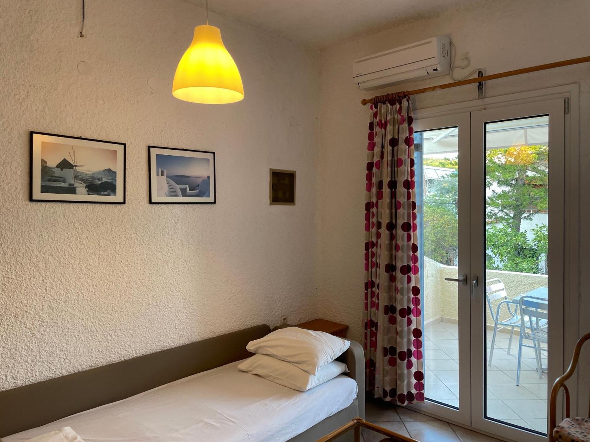 Esperides Maisonettes Agia Marina  Екстер'єр фото