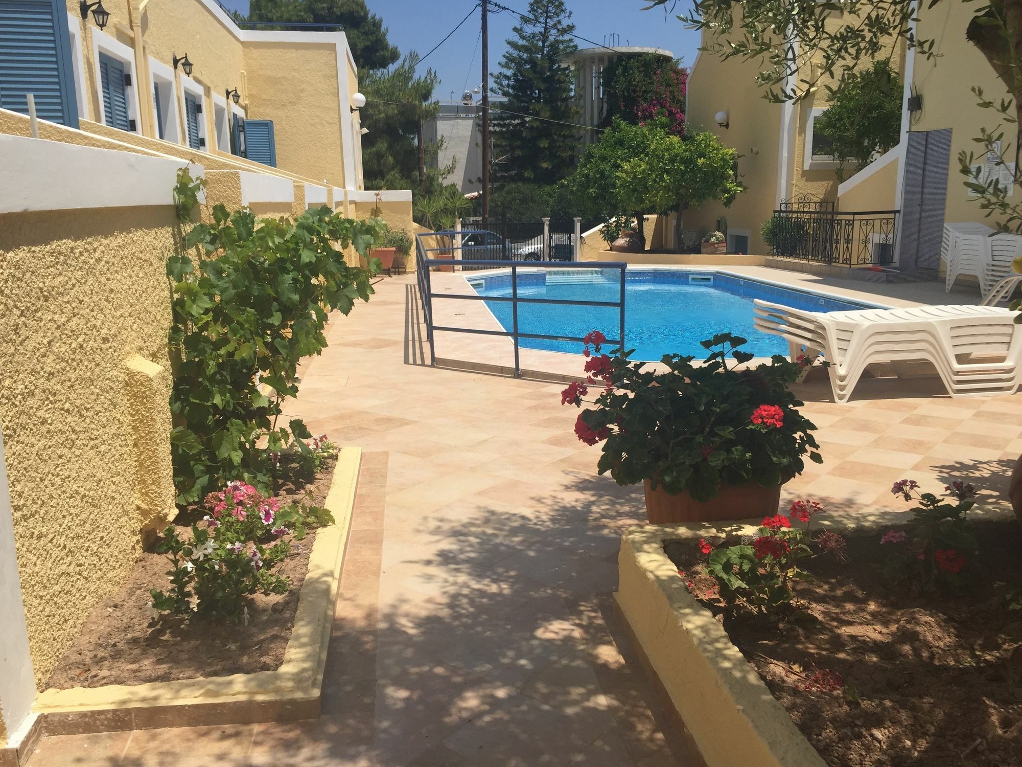 Esperides Maisonettes Agia Marina  Екстер'єр фото